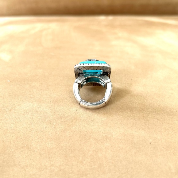 Southwestern Inspired Faux Turquoise Stretch Ring- Brand New - Picture 6 of 8